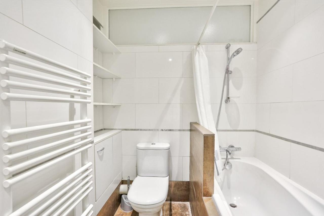 Studio - Appartement Quartier Montmartre Free Netflix Parigi Esterno foto